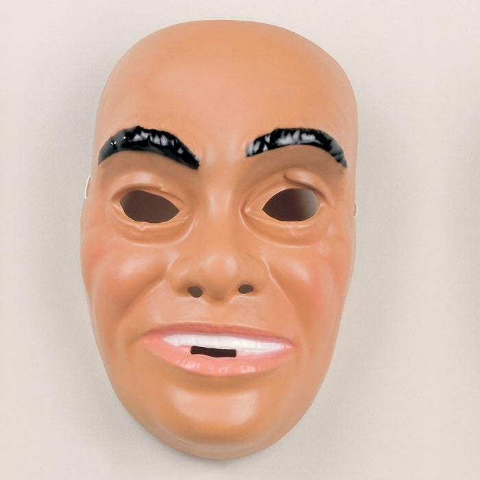Gesichtsmaske junger Mann