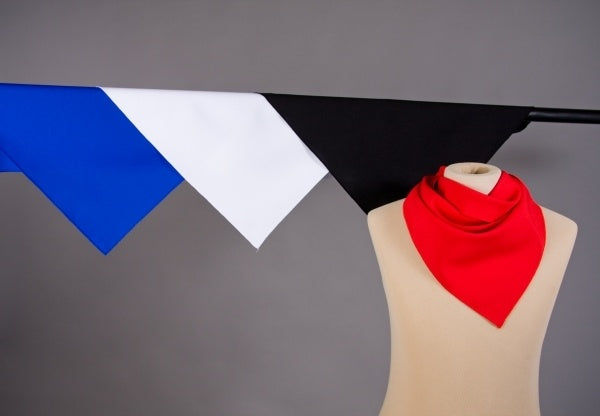 candytoys.ch Dreieckstuch, ca. 105 x 75 x 75 cm, rot candytoys.ch Switzerland