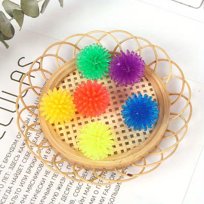 candytoys.ch Stacheliger Igelball, mehrfarbig, weiche Sensorikbälle für Kinder 1 Stück