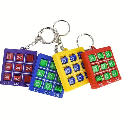 Tic-tac-toe-Spiel Mit Schloss-Schlüsselanhänger