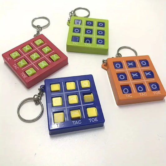 Tic-tac-toe-Spiel Mit Schloss-Schlüsselanhänger