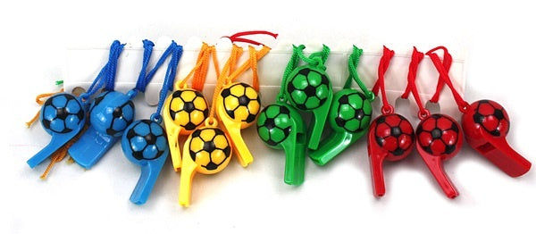 candytoys.ch Fußballpfeife Trillerpfeife am Band 4-fach sort - ca 6cm candytoys.ch Switzerland