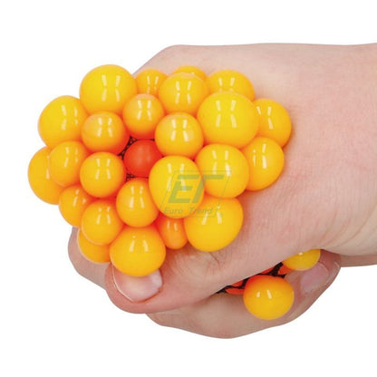 candytoys.ch Squish-Ball im Netz - Soft und dehnbar, Durchmesser ca. 7 cm