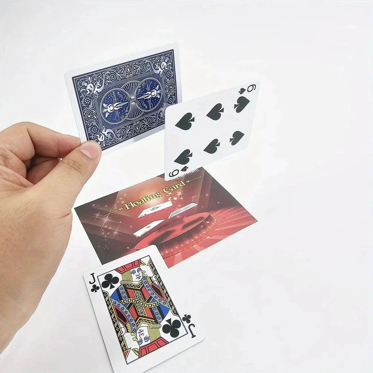 Elektroniktrade Magisches schwebendes Kartenset - Premium-Spielkarten aus Papier